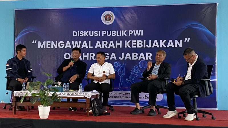 Para narasumber saat Diskusi Publik PWI bertema : 