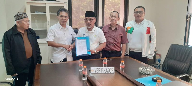 Salah satu Balon Ketua Umum Pengprov PSTI Jabar Asep Purwantoro yang diterima Persyaratannya  oleh Caretaker Lukman Husain ketika itu. PJ/Joel