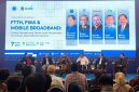 Hendra Gunawan (kedua kiri) bersama para pemateri lainnya di seminar FTTH dan FWA yang diinisiasi oleh ITB. PJ/Mal