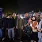 Camat Cicendo, Siti Romlah (tengah) berpose bersama tim. PJ/Dok