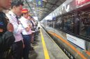 Dirut KAI beserta jajaran Daop 2 Bandung melepas KA Sangkuriang. PJ/Dok