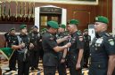 Pangdam III/Slw Mayjen TNI Kosasih saat memimpin Serah Terima Jabatan (Sertijab) pejabat jajaran Kodam alih komando dan pengendalian (Kodal) Yonif 315/Garuda, serta likuidasi satuan Babinminvetcaddam III/Siliwangi, Sabtu (10/5/2026). PJ/Dok