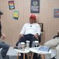 Prana Yogaswara (tengah) saat menjelaskan event tinju bertajuk GRIB Jaya Bandung Boxing Camp 2026 di BasaBasi Podcast. PJ/Dok
