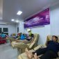 Tampak karyawan dan masyarakt melakukan donor darah yang digelar XLSMART Region Kalimantan. PJ/Dok