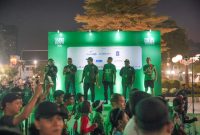 Para pemenang di ajang lari Suroboyo 10K yang diinisiasi oleh bank bjb. PJ/Dok