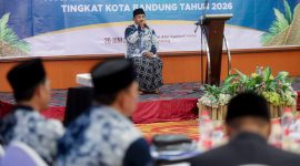 Sekda Kota Bandung Iskandar Zulkarnain saat membuka pengukuhan dewan hakim MTQ ke 49. PJ/Dok
