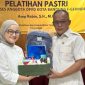 Anggota DPRD Kota Bandung, Asep Robin S.H., M.H., membuka Pelatihan Pastri dan Tata Rias Wajah bekerjasama dengan LPK Posters dan LPK Nur Amaliah di Hotel Posters, Bandung, Rabu, 8 Juli 2026. (Handoko/Humpro DPRD Kota Bandung)