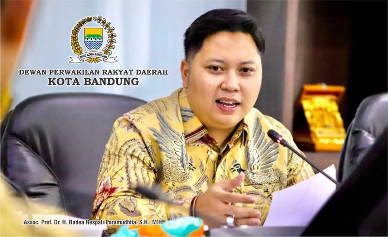 Radea Respatu menywbut, penghapusan kewajiban pencetakan dokumen yang telah tersedia secara digital akan memberikan dampak nyata terhadap pengurangan penggunaan kertas. PJ/Dok