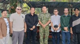 Pangdam III/Slw Mayjen TNI Kosasih berpose bersama Ketua dan Pengurus KPID Kabupaten Tasikmalaya di Makodam III/Slw. PJ/Dok
