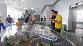 Program favorit pengunjung GIIAS Mini RC, dirancang lengkap dengan lintasan balap dan rintangan untuk memacu adrenalin. PJ/Dok