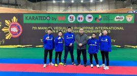Para karateka Jabar Foto bersama dengan  President Karate Philipina, Richard Liem. PJ/Dok