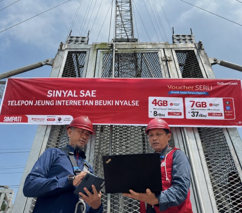 Telkomsel menghadirkan akses internet 4G LTE di Cisolok Sukabumi. PJ/Dok