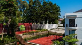 Padel Court di L Eminance Resort & Spa Hotel, Lembang. PJ/Dok
