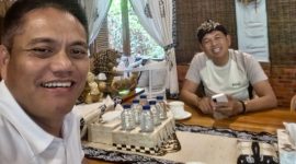 Balon kuat Ketua KONI Jabar periode 2026-2030 Mayjen TNI (Purn) Dwi Jati Utomo saat bersama Gubernur Jawa  Barat Kang Dedi Mulyadi. (Foto dok red)