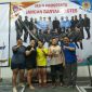Mas Tri (paling kanan baju biru) bersama peraih medali emas PON Sumut-Aceh Tahun 2024. Dari kiri, Fitria, Maria, Susi dan Amir dukung Gianto Hartono jadi Ketum KONI Jabar. PJ/Joel
