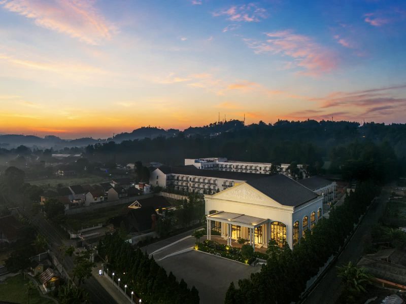 Tak hanya sekedar stay cation, L'eminance Golf & Resort Lembang menawarkan liburan bersama alam. Dok