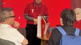 Telkomsel menyapa di sejumlah GraPARI Jabotabek Jabar, sekaligus menghadirkan beragam promo menarik. PJ/Dok