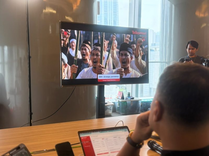 Telkomsel Jabotabek Jabar mengumumkan enam pemenang Telkomsel 5G Video Competition. ***
