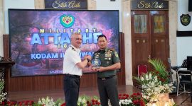 Salah satu delegasi perwakilan militer negara sahabat saat mengunjungi Makodam III/Siliwangi, Bandung, Selasa 27 Oktiber 2026.