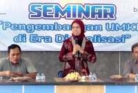 Anggota DPRD Provinsi Jawa Barat, Ineu Purwadewi Sundari, saat diskusi bersama PWI dan DPC PA GMNI Majalengka di Aula DPD KNPI Majalengka, Selasa (13/10/2026). PJ/Dok