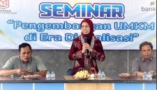 Anggota DPRD Provinsi Jawa Barat, Ineu Purwadewi Sundari, saat diskusi bersama PWI dan DPC PA GMNI Majalengka di Aula DPD KNPI Majalengka, Selasa (13/10/2026). PJ/Dok