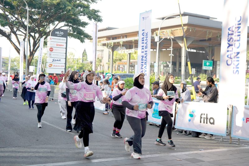 Telkomsel dan FITA menggelar Perempuan Berlari Vol.3 yang digelar pada Minggu (18/10) di Bumi Hejo, Kota Baru Parahyangan, Kabupaten Bandung Barat. PJ/Dok